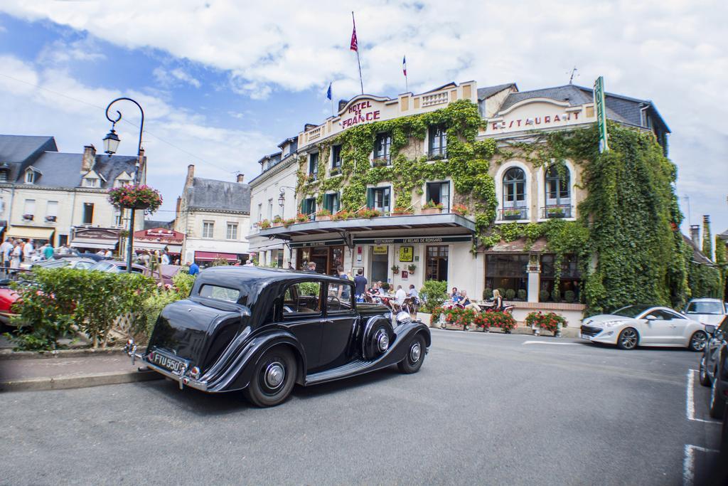 Logis Hotel De France La Chartre-sur-le-Loir Ngoại thất bức ảnh
